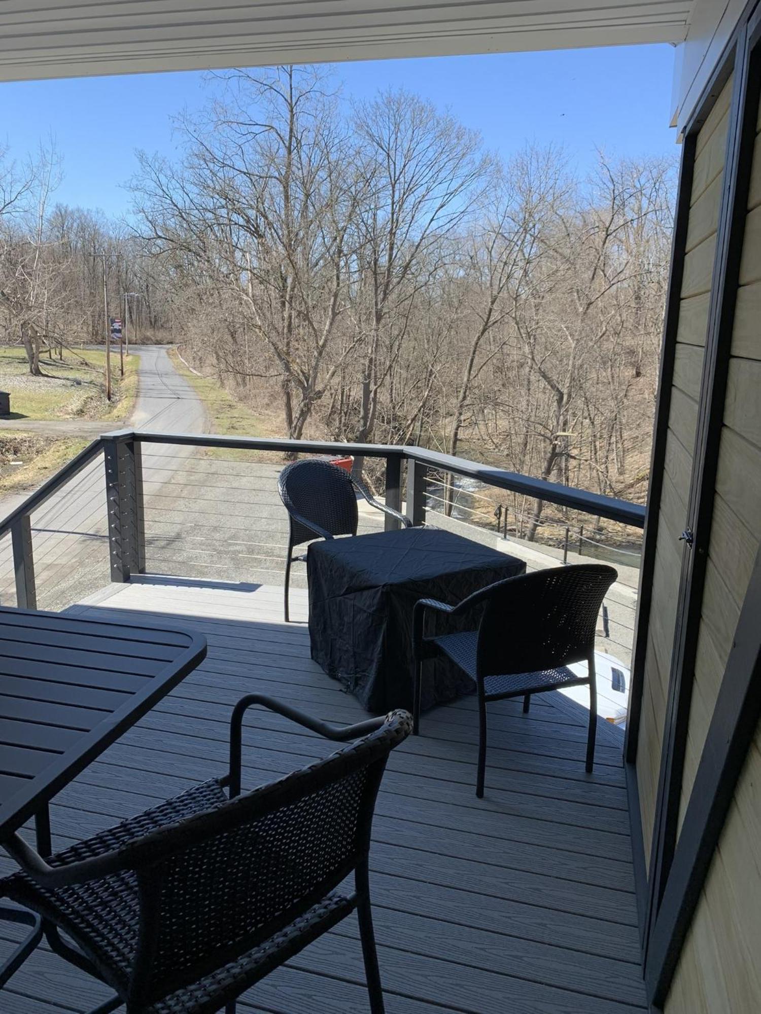 The Fallsview At Burdett Falls Rom bilde